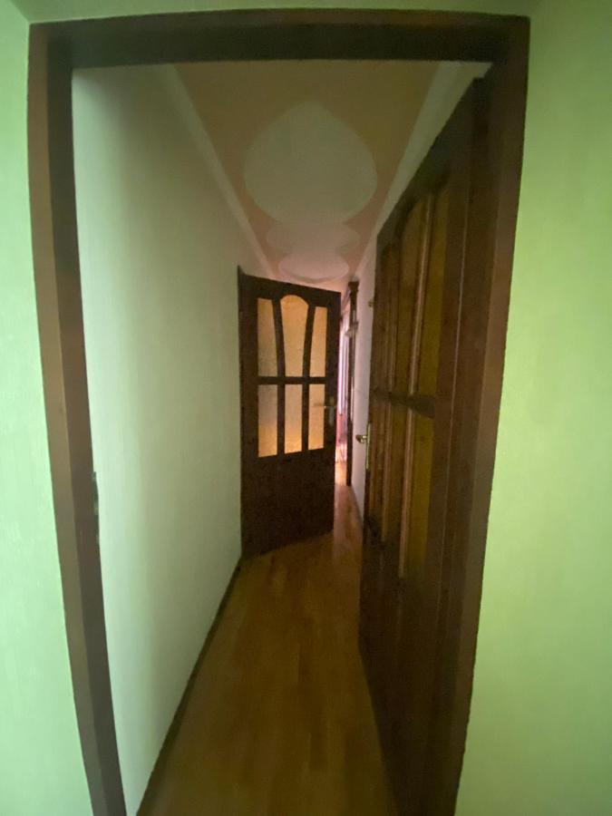 Просторі Та Комфортні Апартаменти «Д.І.М.» Kamianets-Podilskyi Ngoại thất bức ảnh